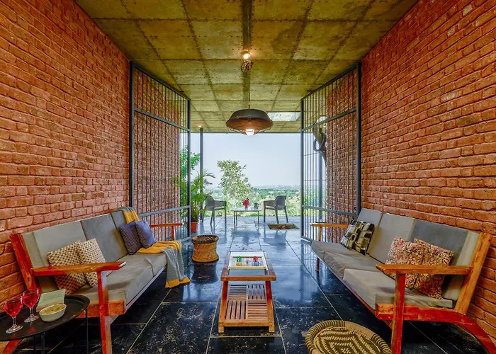 Saffronstays Zen, Igatpuri - Lake-View Villa With Indoor And Outdoor Games